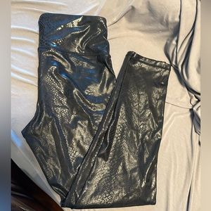Women’s large, Mono B shiny black snakeskin fitted legging